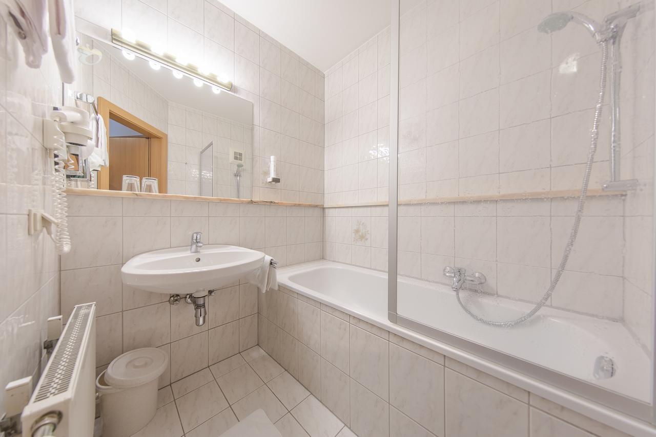 Kern Buam 3* Graz